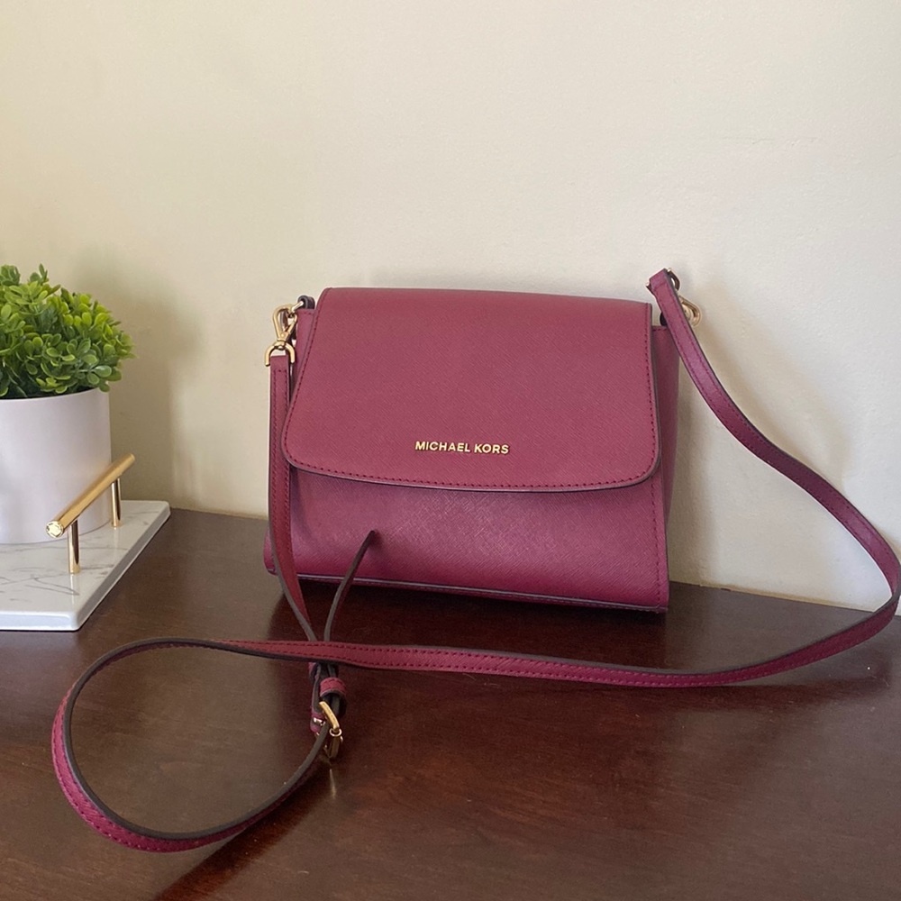 Michael Kors Cross Body